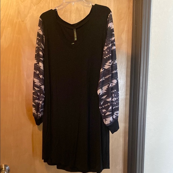 Sterling Creek Western Nights Dress - Picture 1 of 9